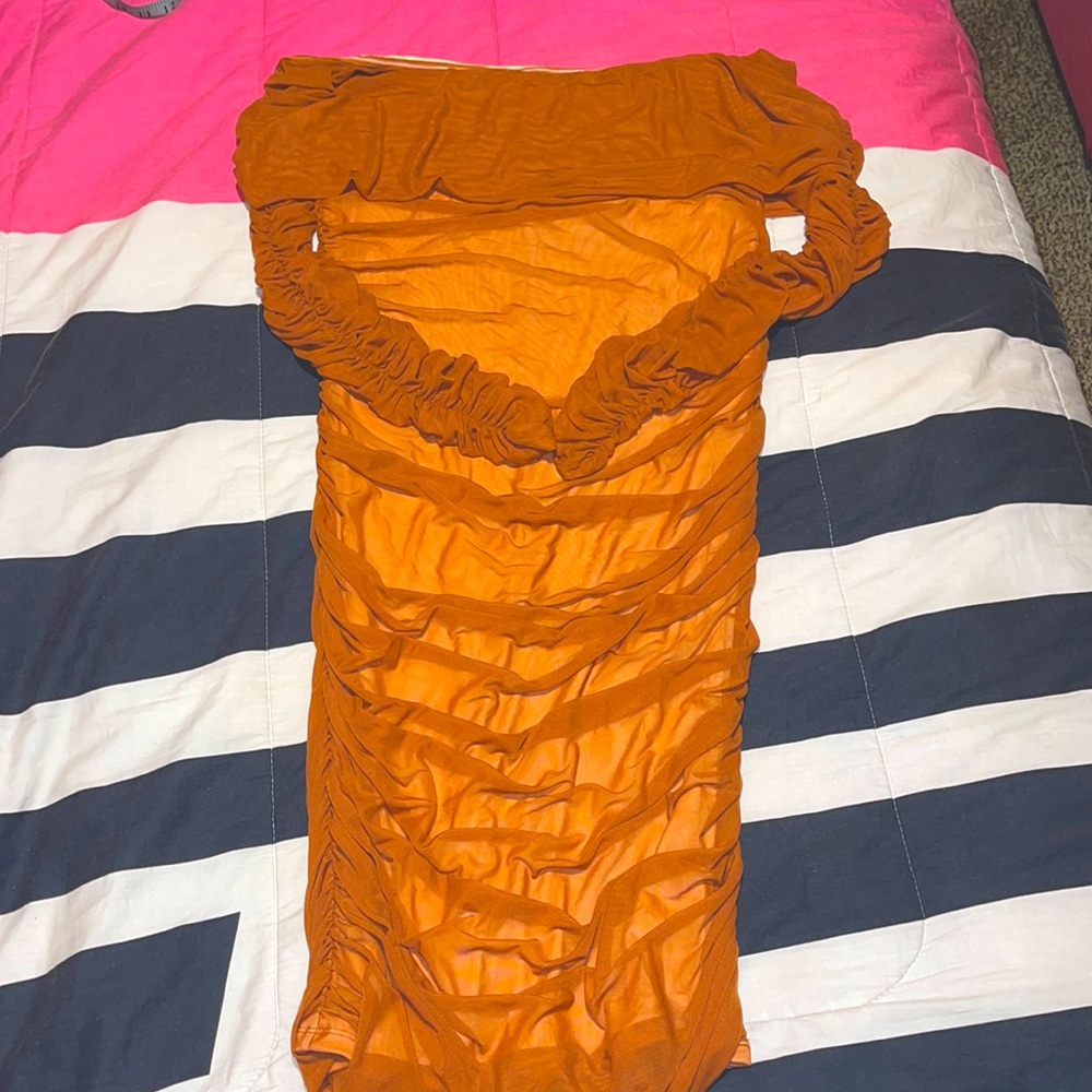 Off-Shoulder Ruched Dress - Picture 2 of 10
